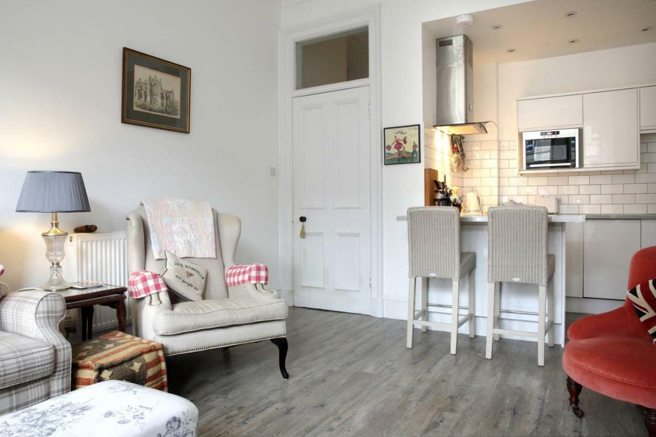 5 Star Beautiful & Vintage, Spacious Apt In Chic Location! EDI Eksteriør bilde